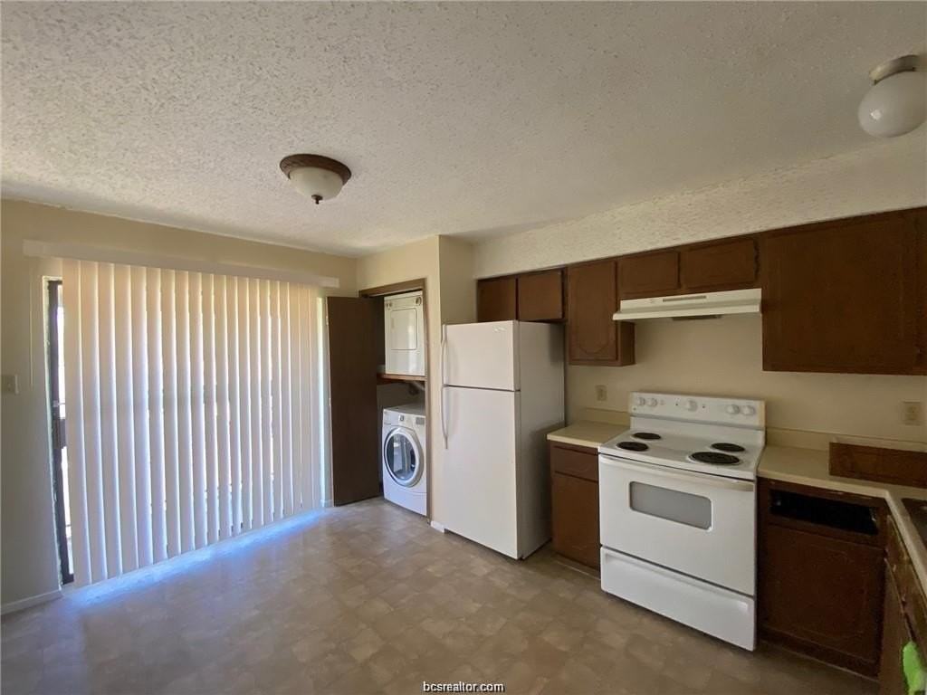 411 Manuel Dr #D - Photo 5 of 6