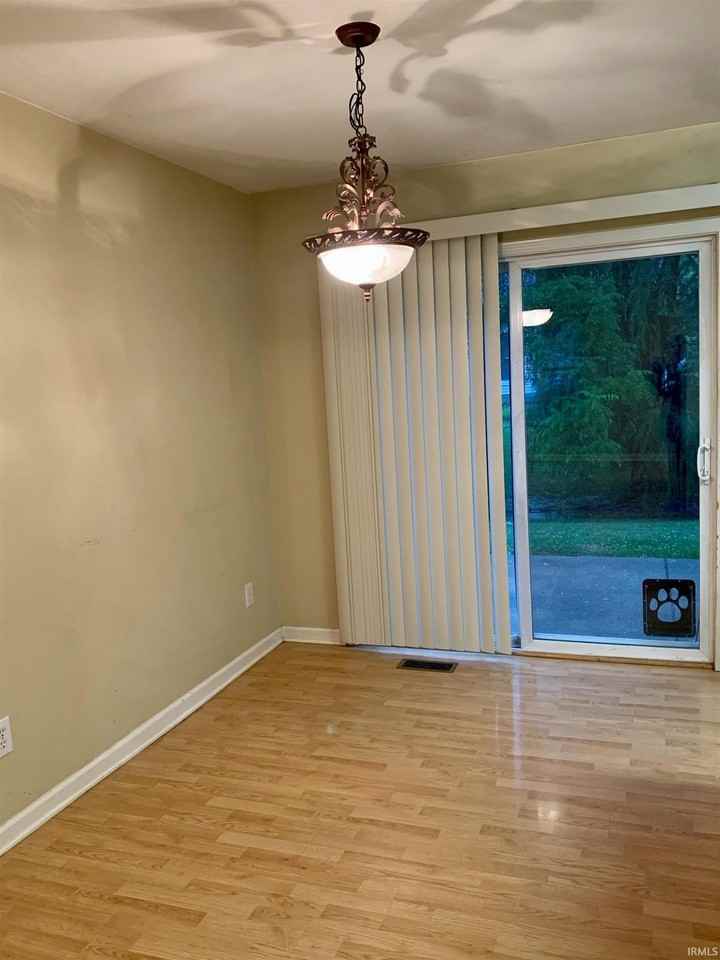 3882 S Claybridge Dr - Photo 7 of 15
