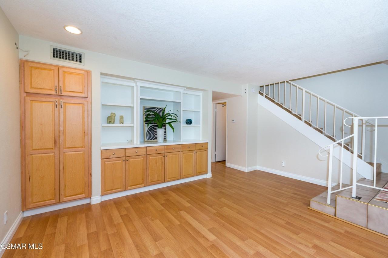 27448 Country Glen Rd - Photo 5 of 24