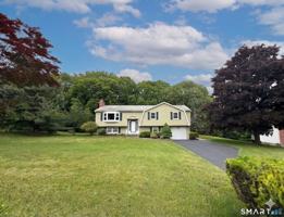 featured image of 10 Longview Ln