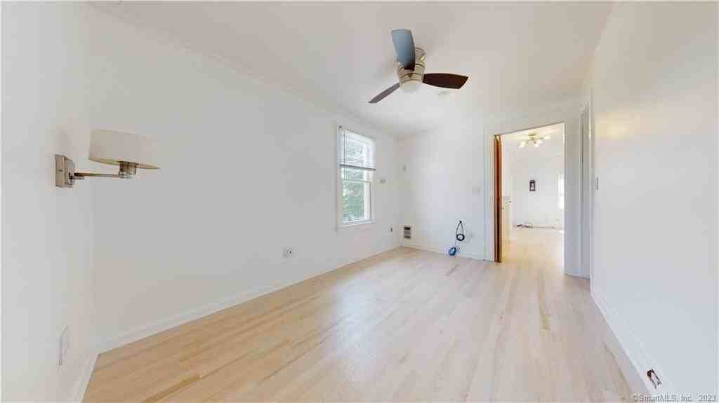 38 Concord Ave - Photo 4 of 30