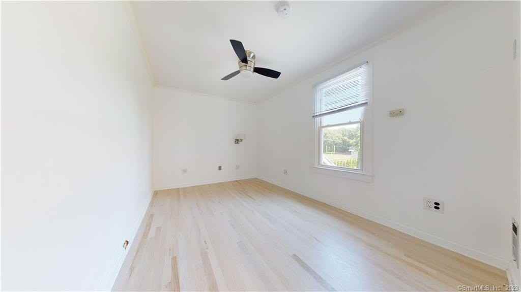 38 Concord Ave - Photo 5 of 30