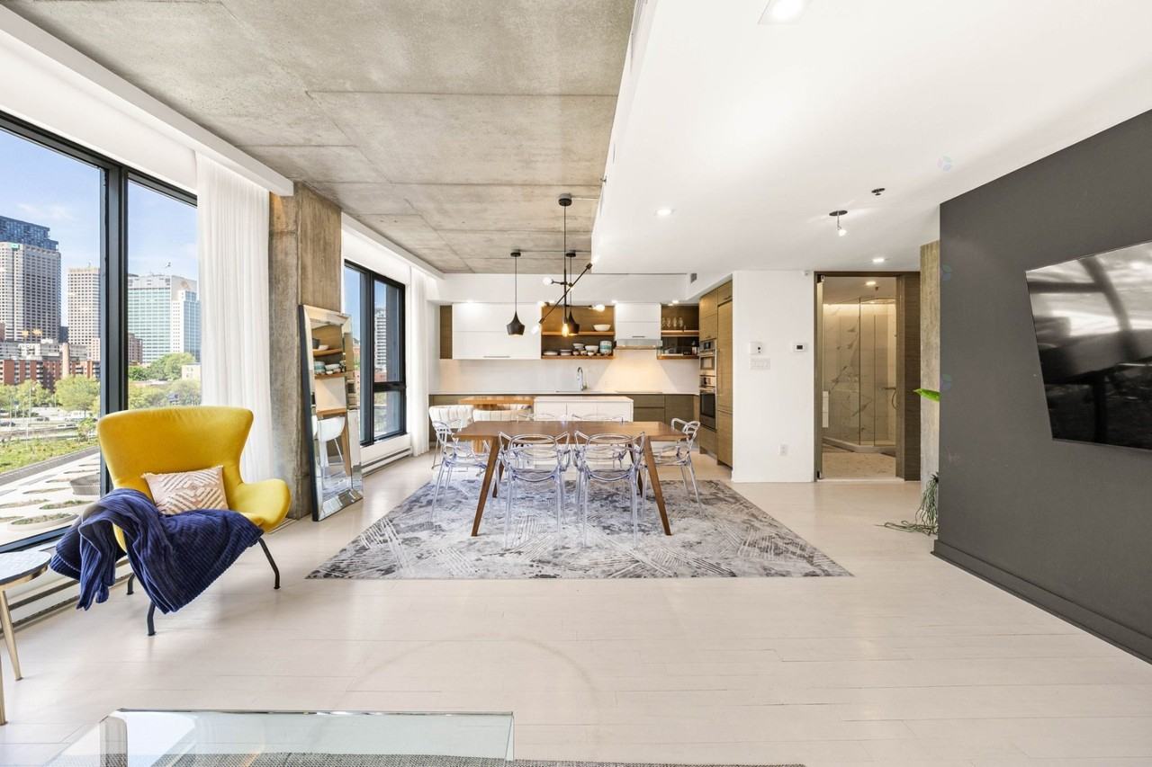 777 Rue Gosford - Photo 4 of 21