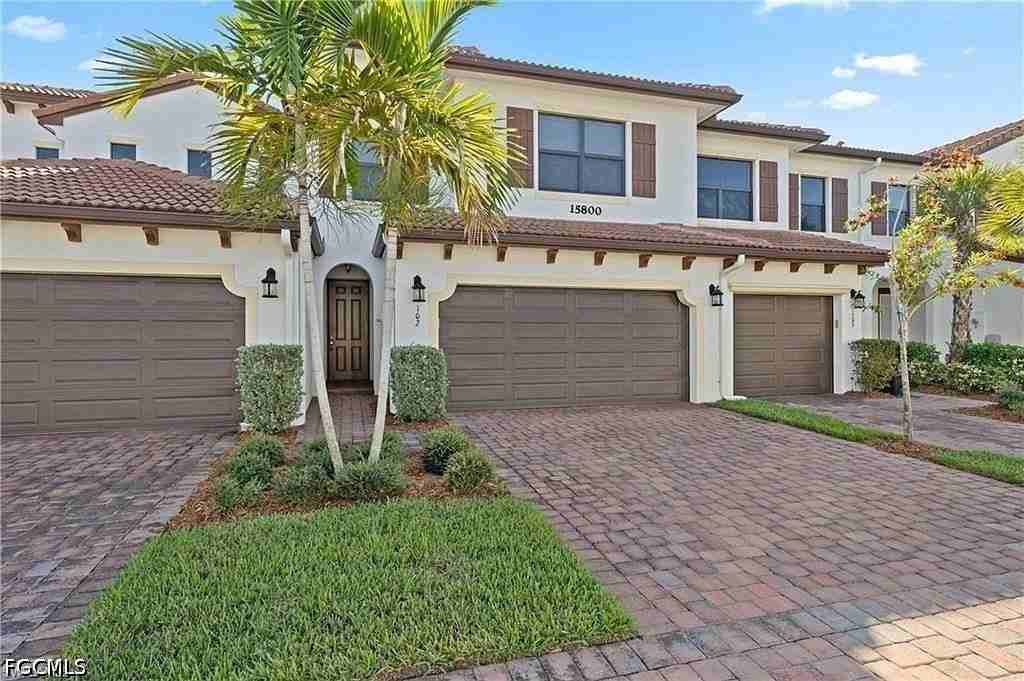 15800 Portofino Springs Blvd #102 - Photo 2 of 40