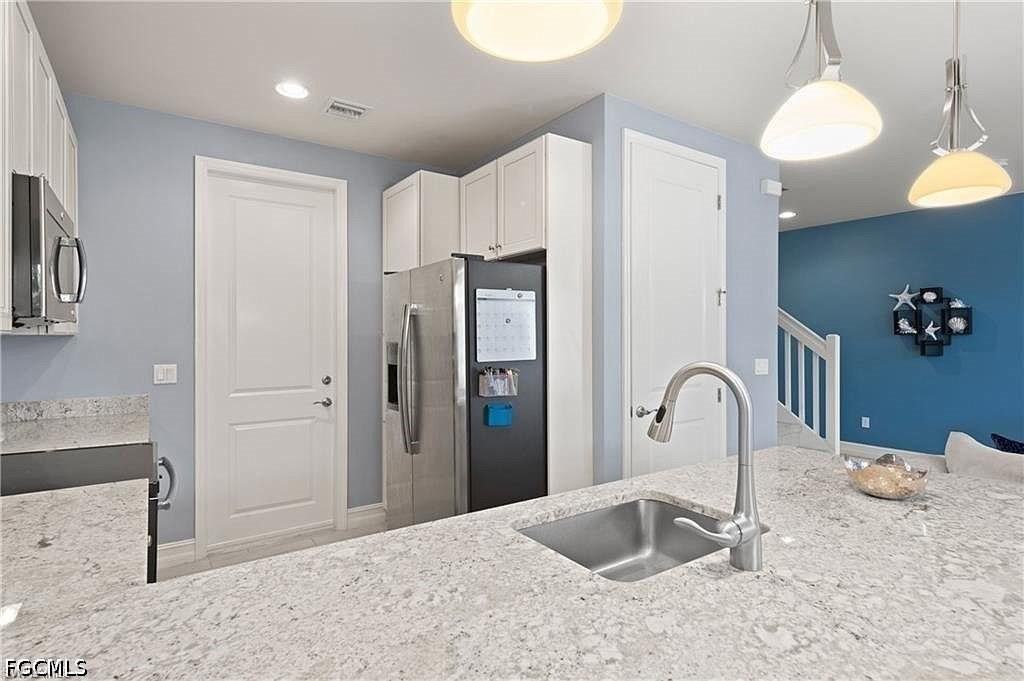 15800 Portofino Springs Blvd #102 - Photo 4 of 40