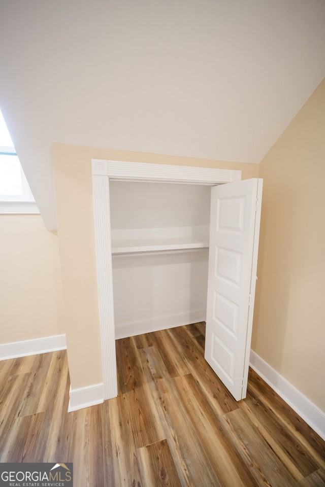 210 8th St W #4 - Photo 6 of 23