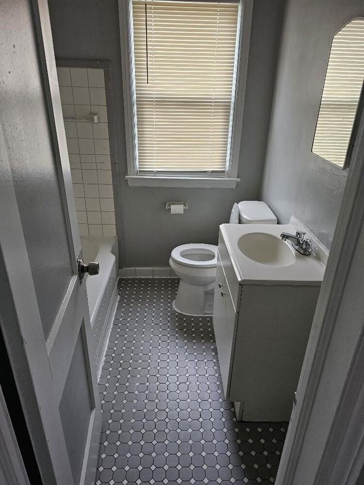 15143 Evergreen Rd - Photo 6 of 7