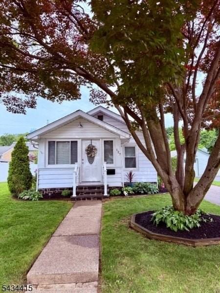127 Jackson St - Photo 3 of 32