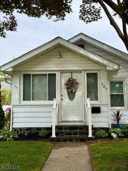 127 Jackson St - Photo 4 of 32