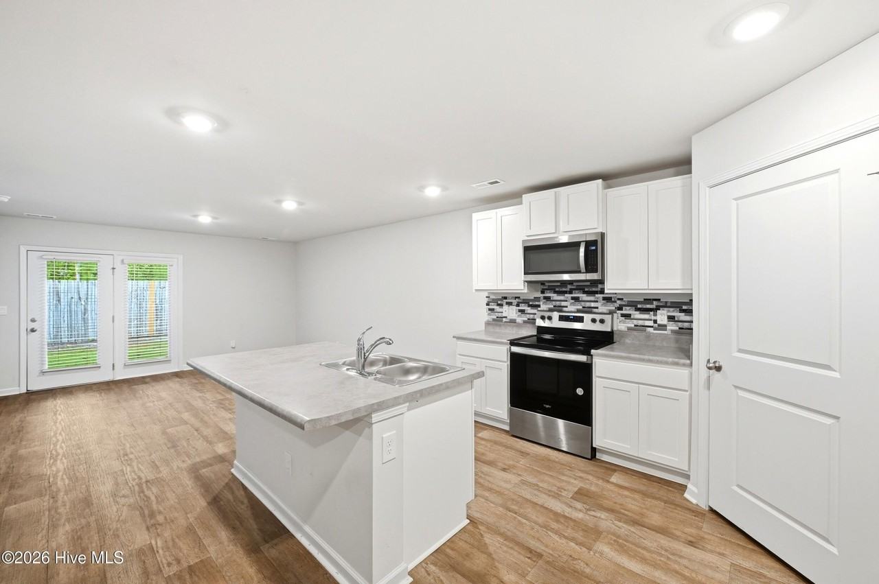 1636 Bellamy Place Dr Ne - Photo 4 of 36