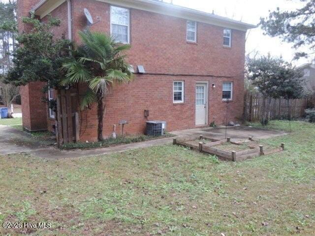 566 Fairfield Way - Photo 3 of 24