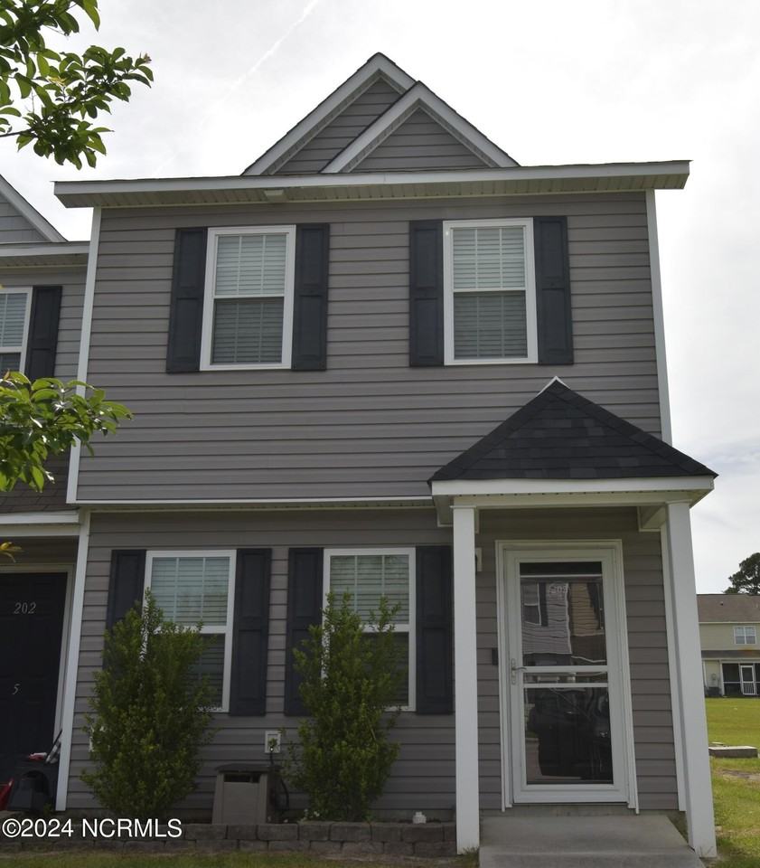 202 Lanieve Ct #4 - Photo 2 of 23