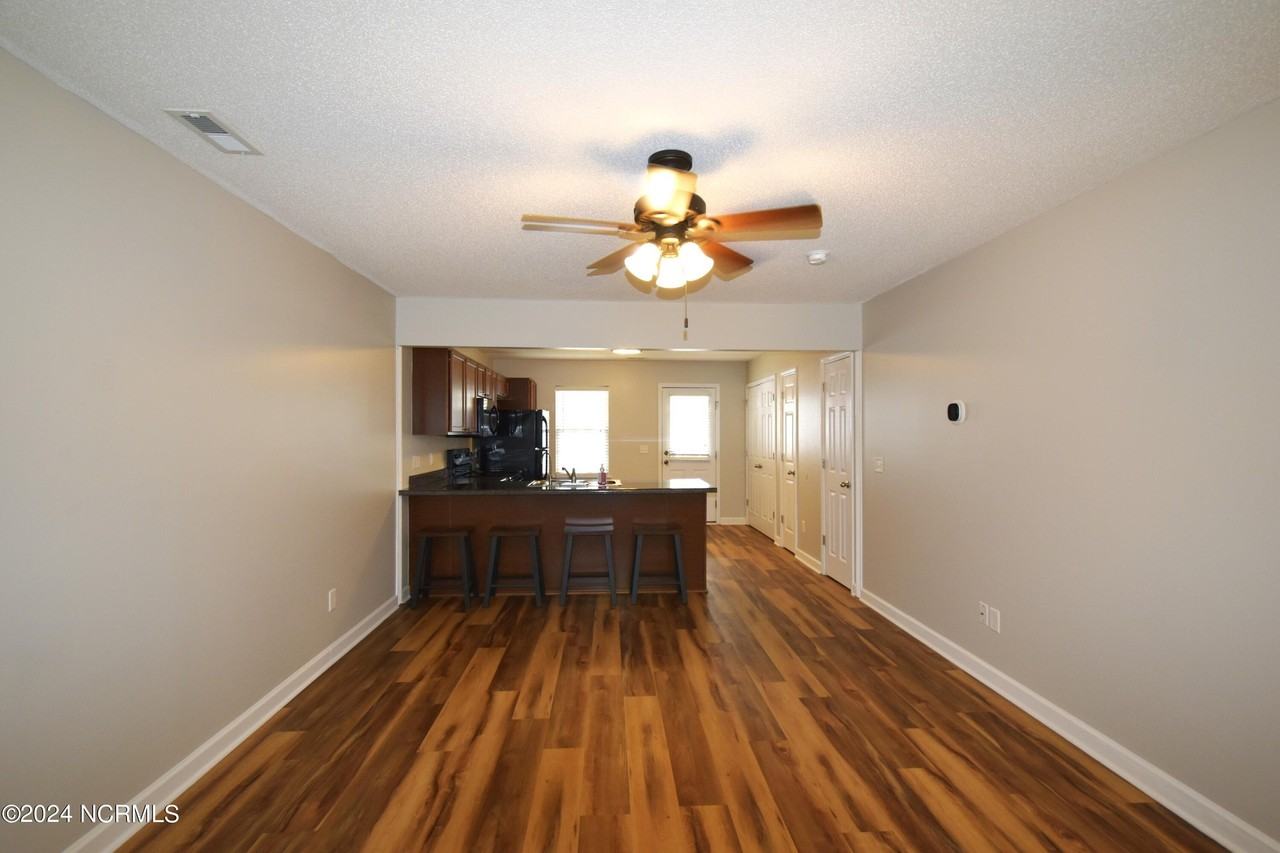202 Lanieve Ct #4 - Photo 3 of 23