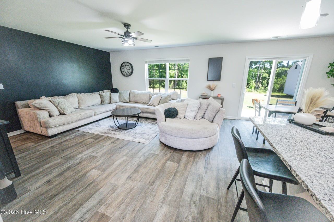 4013 Calabash Ct - Photo 6 of 29