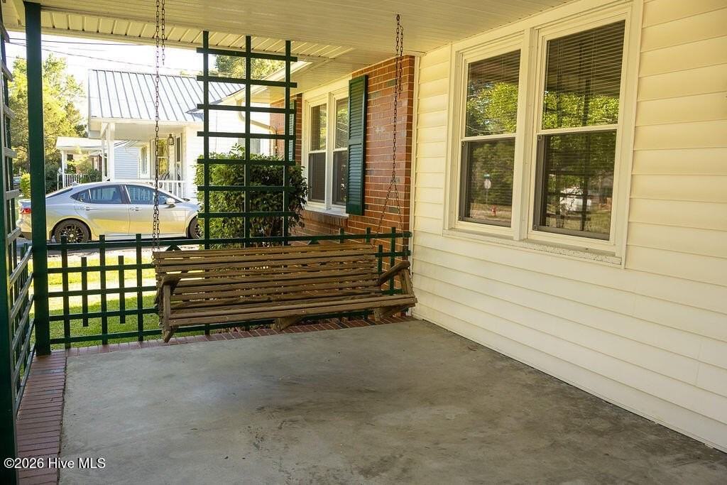 1103 River St - Photo 3 of 23