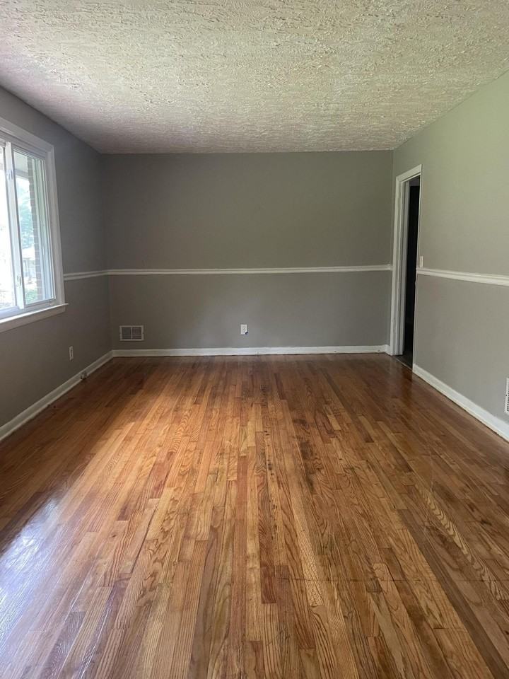 1910 Valley Spring Rd - Photo 5 of 15