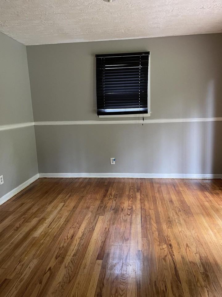 1910 Valley Spring Rd - Photo 7 of 15