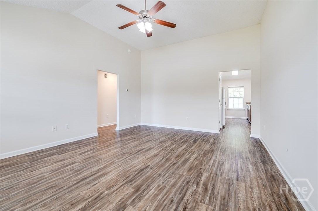 148 Willow Dr - Photo 6 of 30