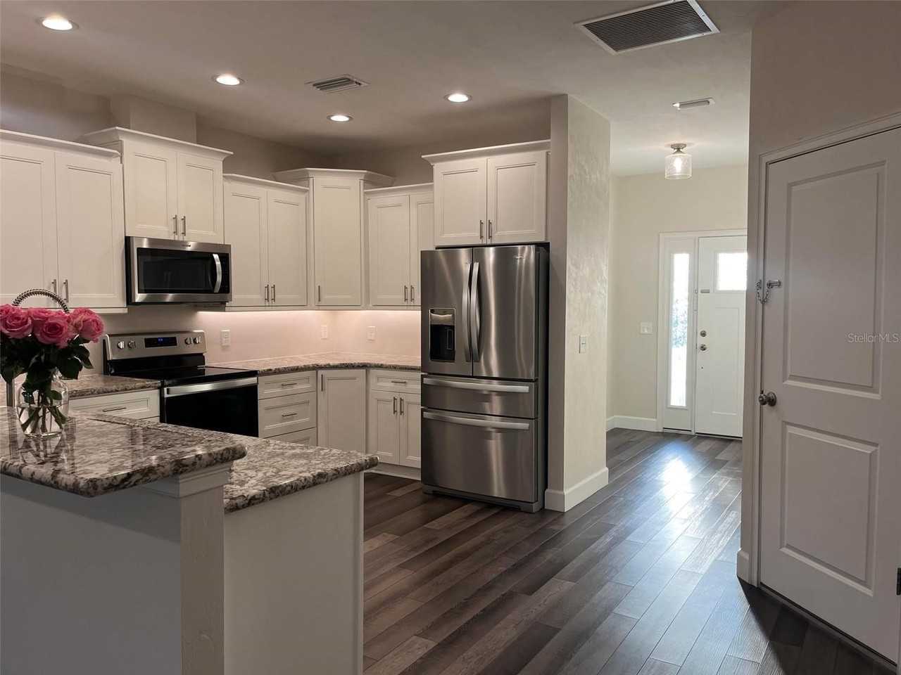1641 Nw 121st Way - Photo 4 of 26