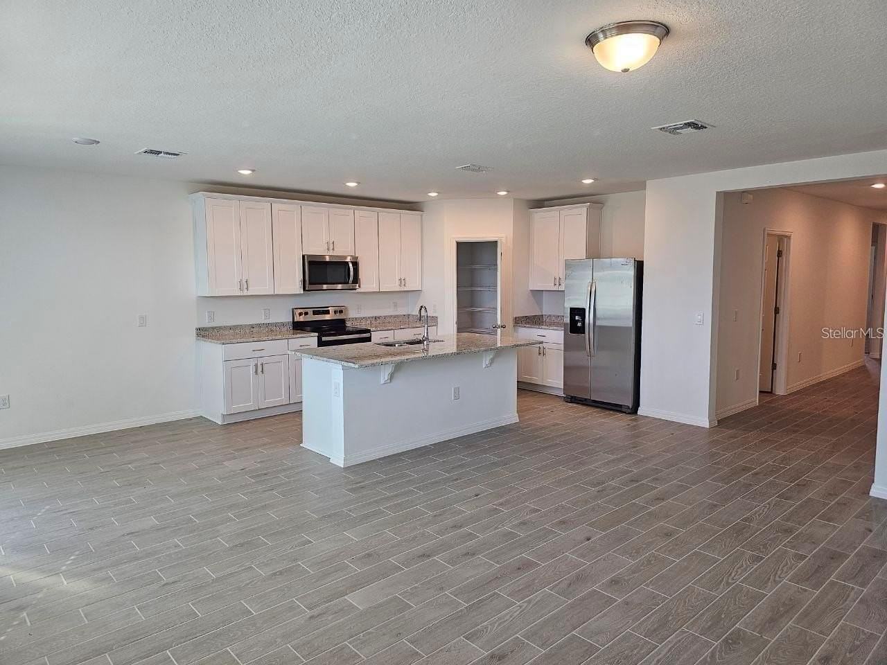 5309 Maddie Dr - Photo 4 of 17