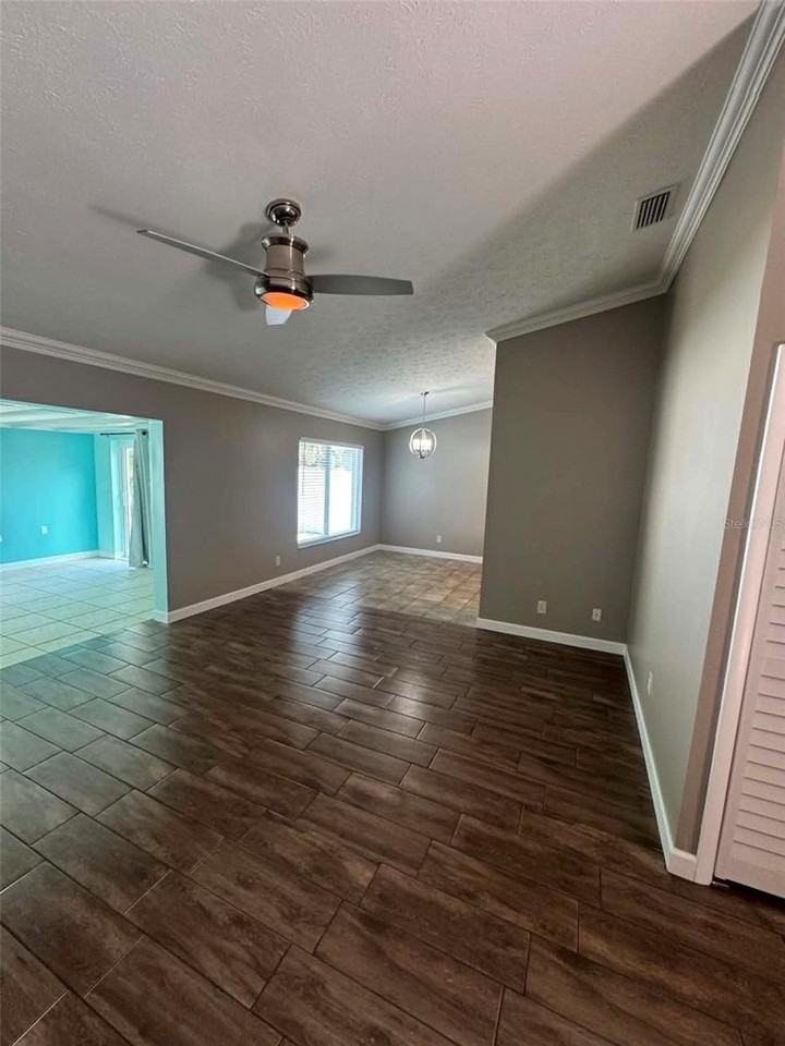 6711 S Sheridan Rd - Photo 2 of 20