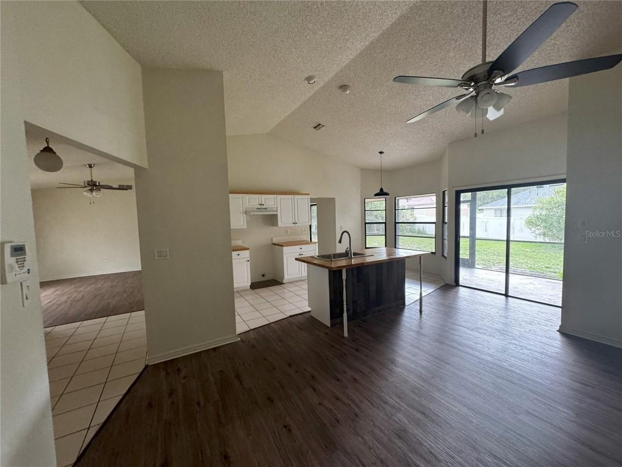 2378 Comerwood Dr - Photo 4 of 18