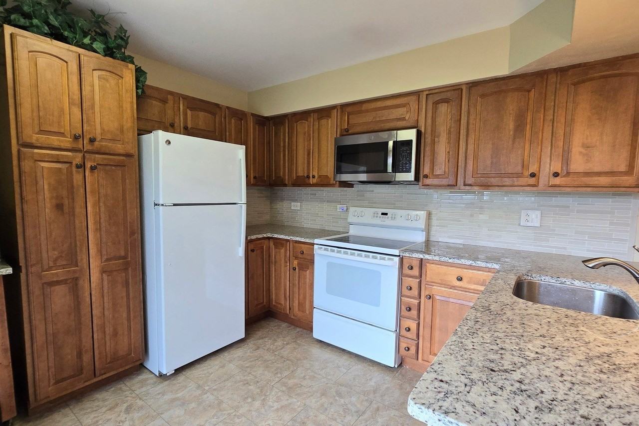 736 Chandler Rd - Photo 5 of 20