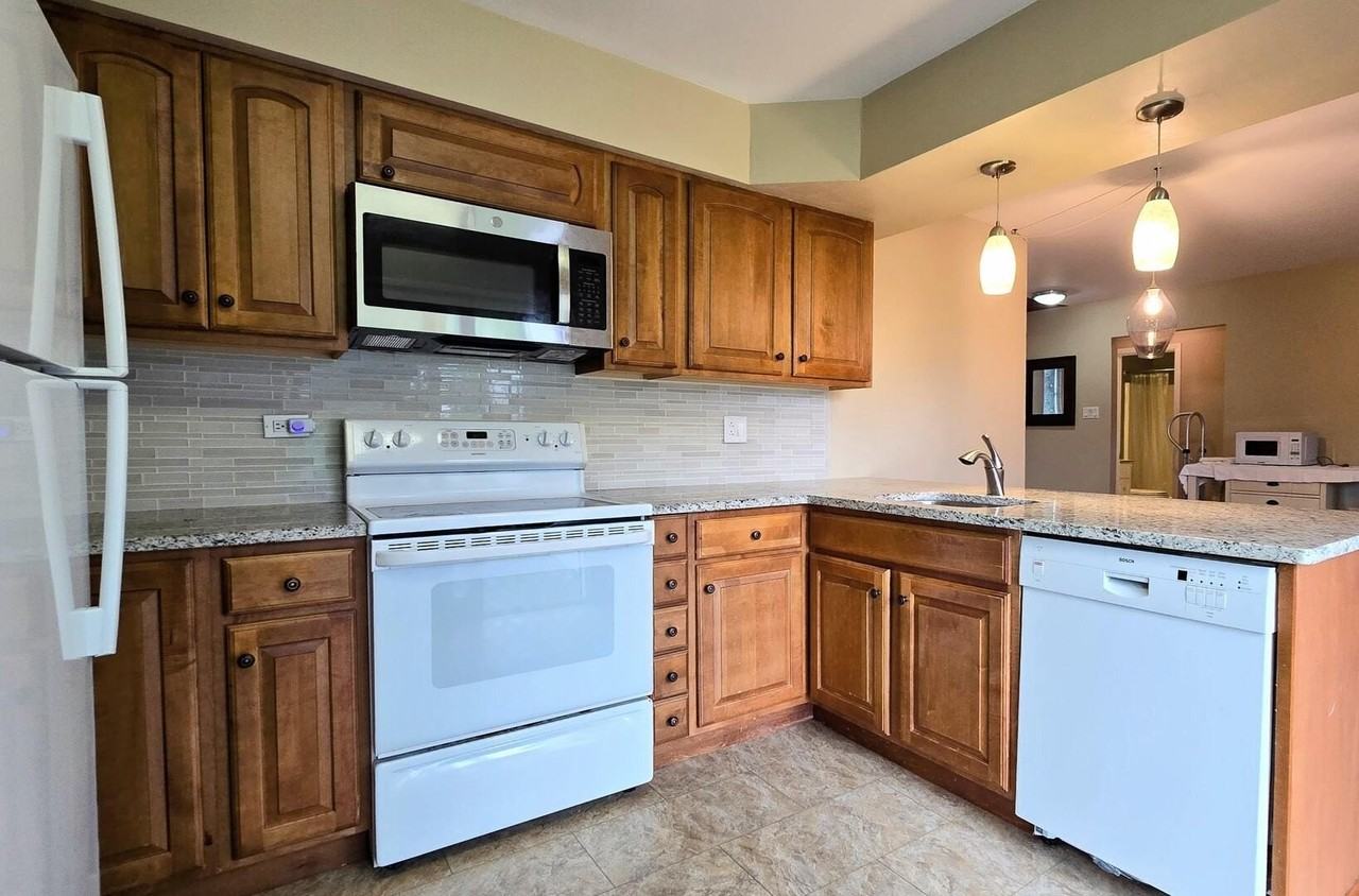 736 Chandler Rd - Photo 6 of 20