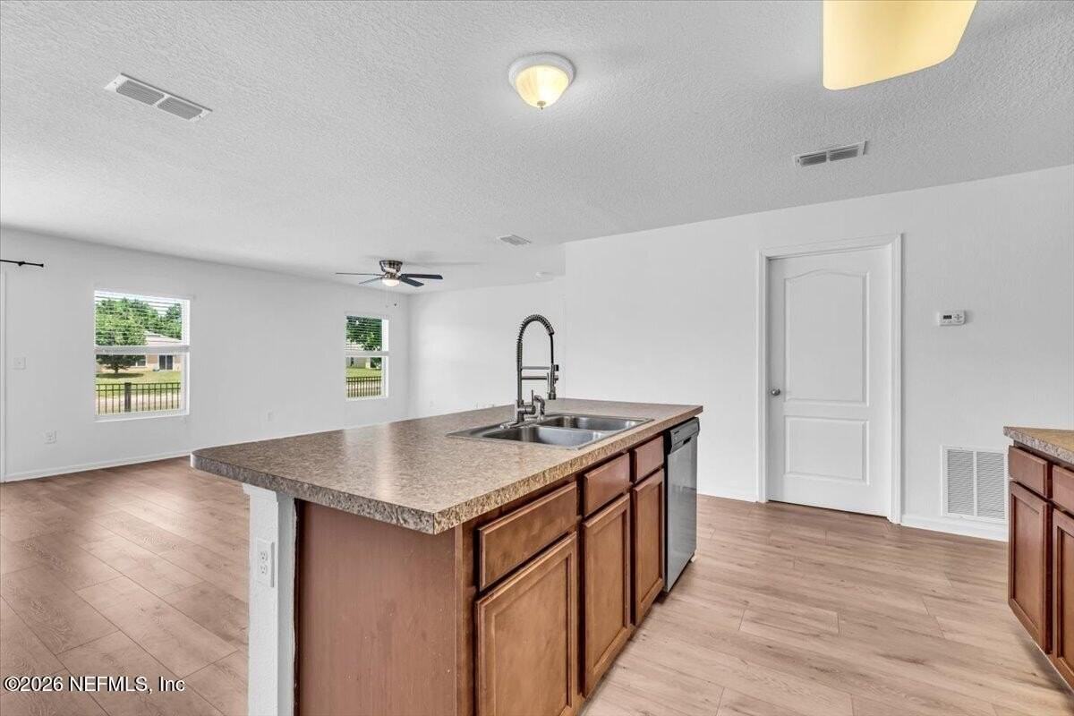10281 Magnolia Hills Dr - Photo 6 of 26