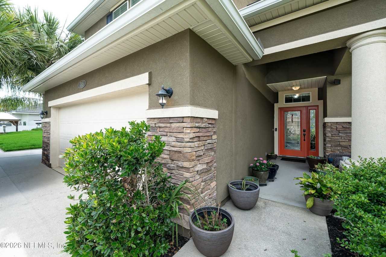 705 W Kings College Dr - Photo 3 of 28