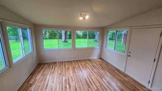 28291 Pierce St - Photo 6 of 15