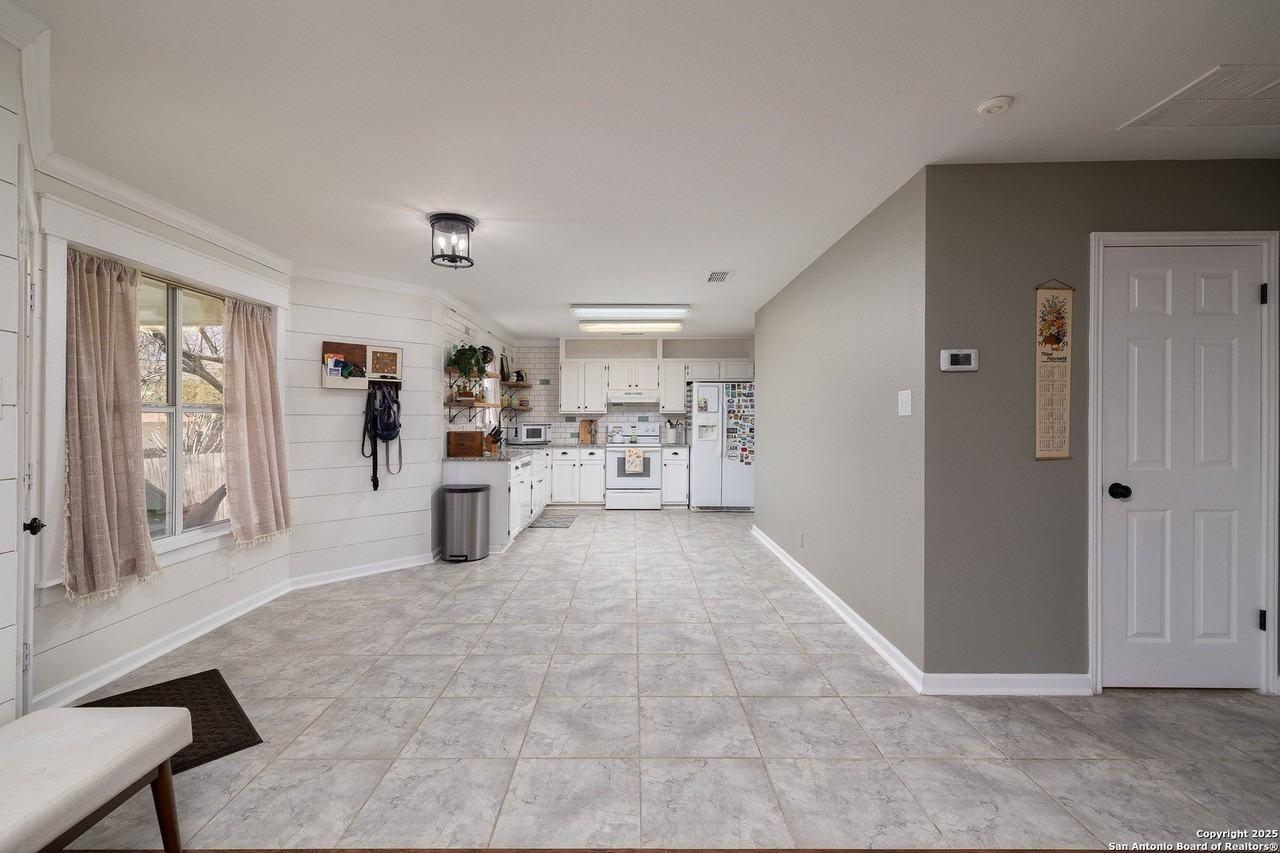 3509 Saratoga Pl - Photo 6 of 21