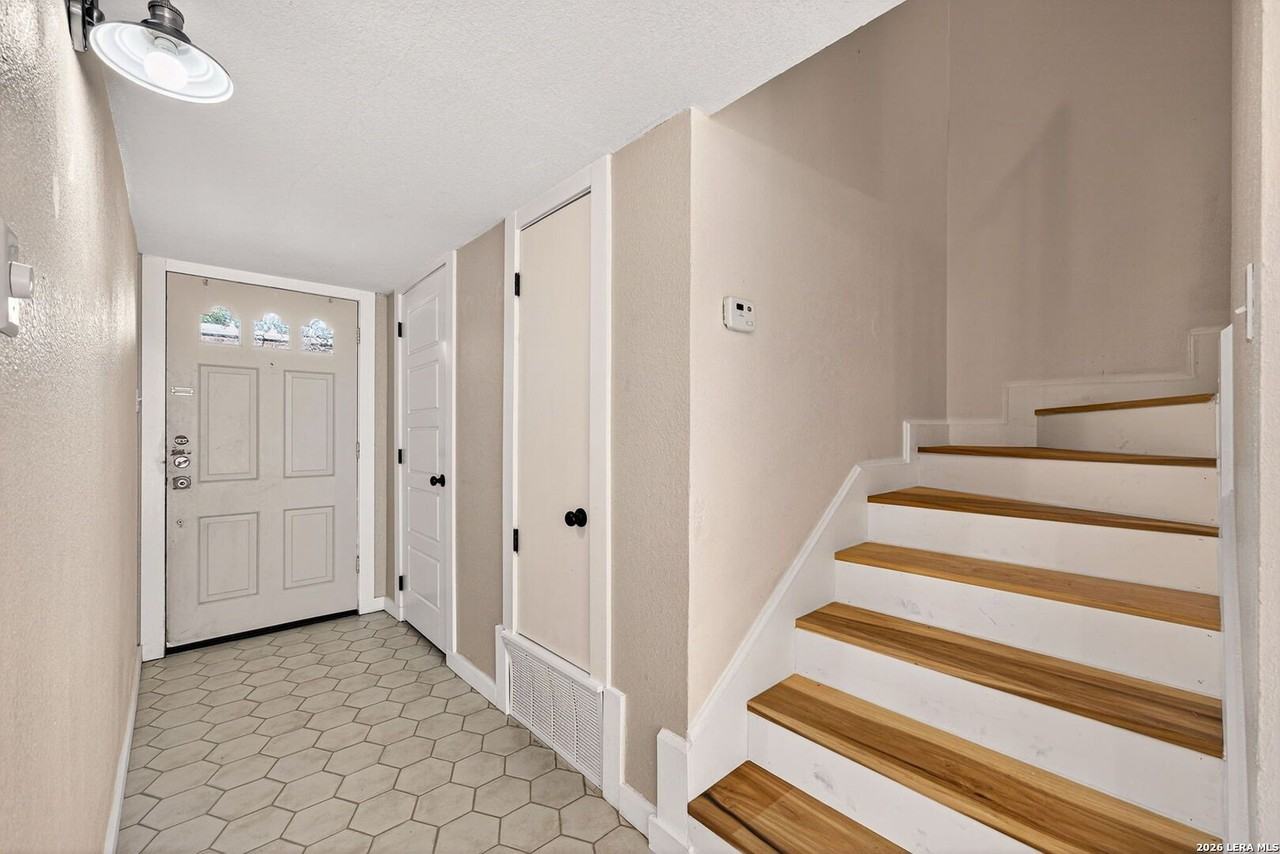 1045 Shook Ave #145H - Photo 4 of 38