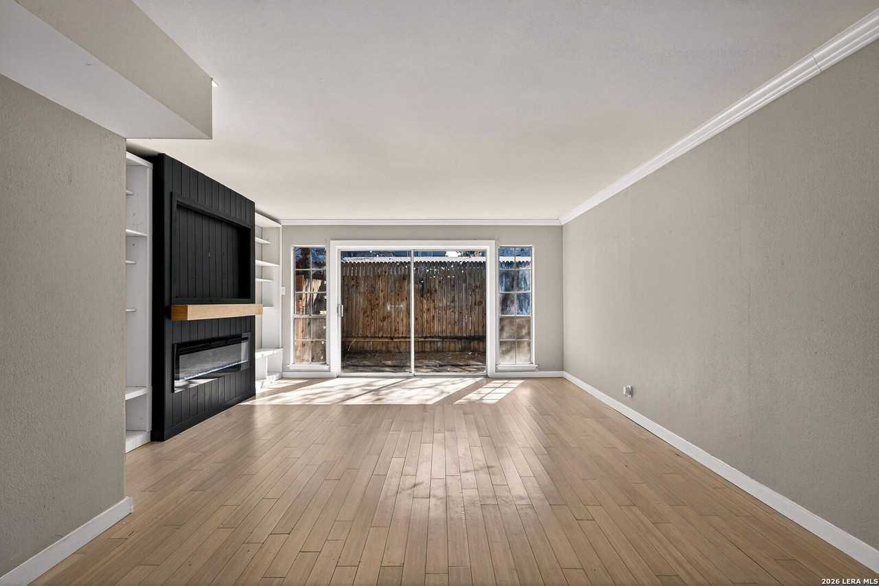 1045 Shook Ave #145H - Photo 5 of 38