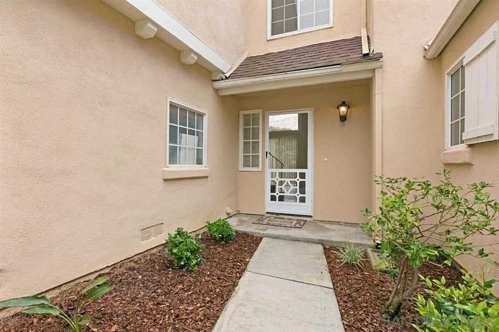 4465 Gladstone Ct - Photo 2 of 23