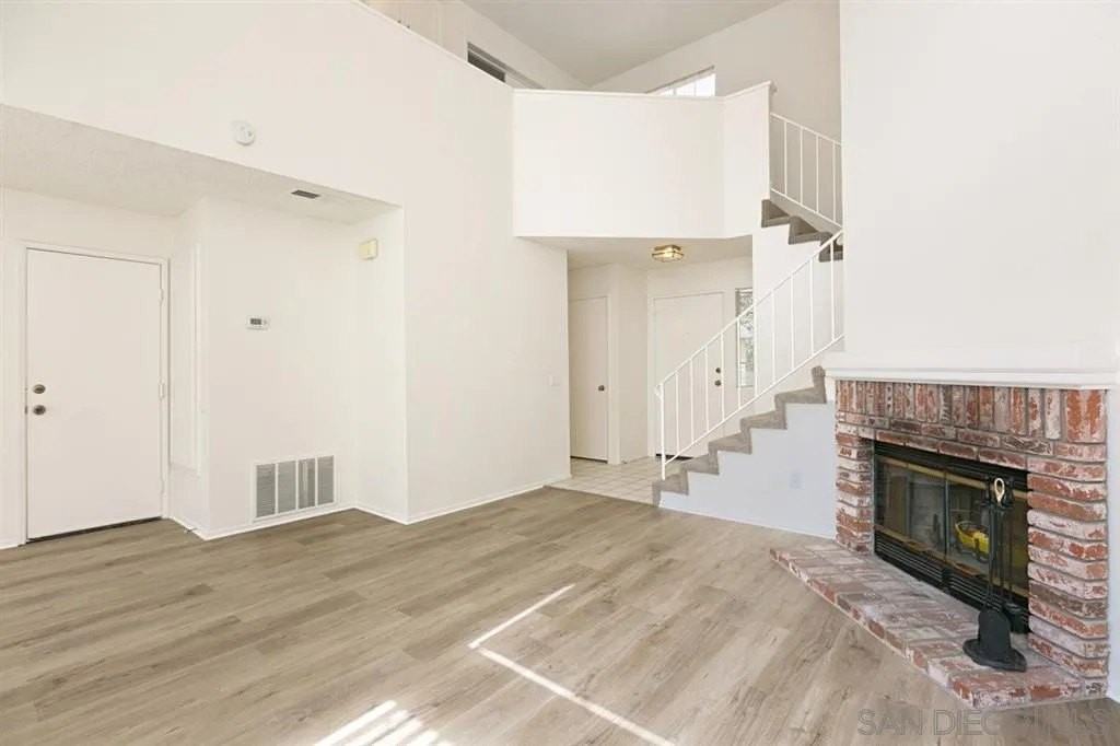 4465 Gladstone Ct - Photo 5 of 23