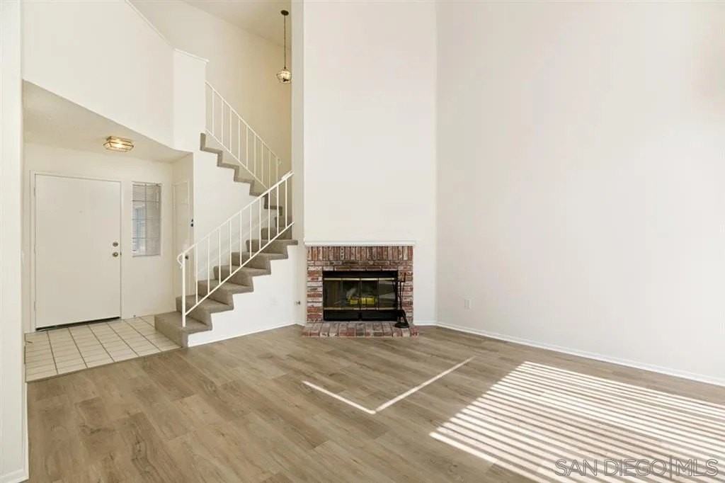 4465 Gladstone Ct - Photo 6 of 23