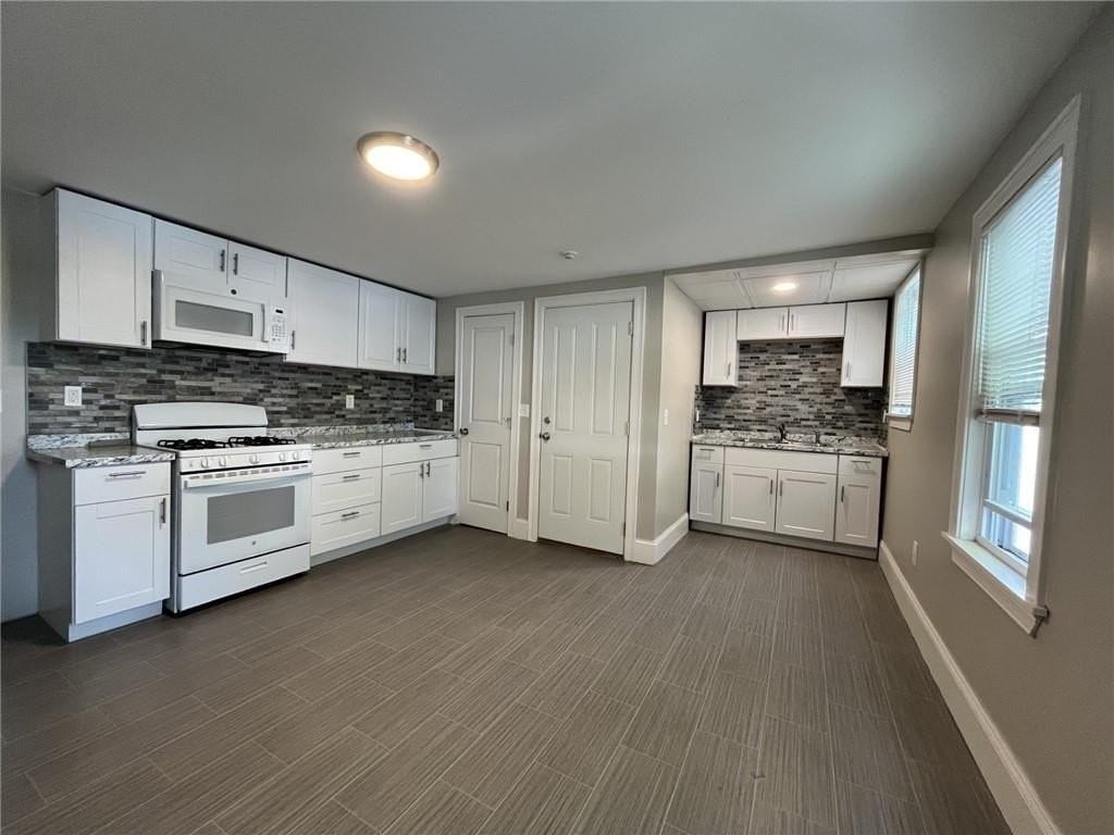 217 State St #2R