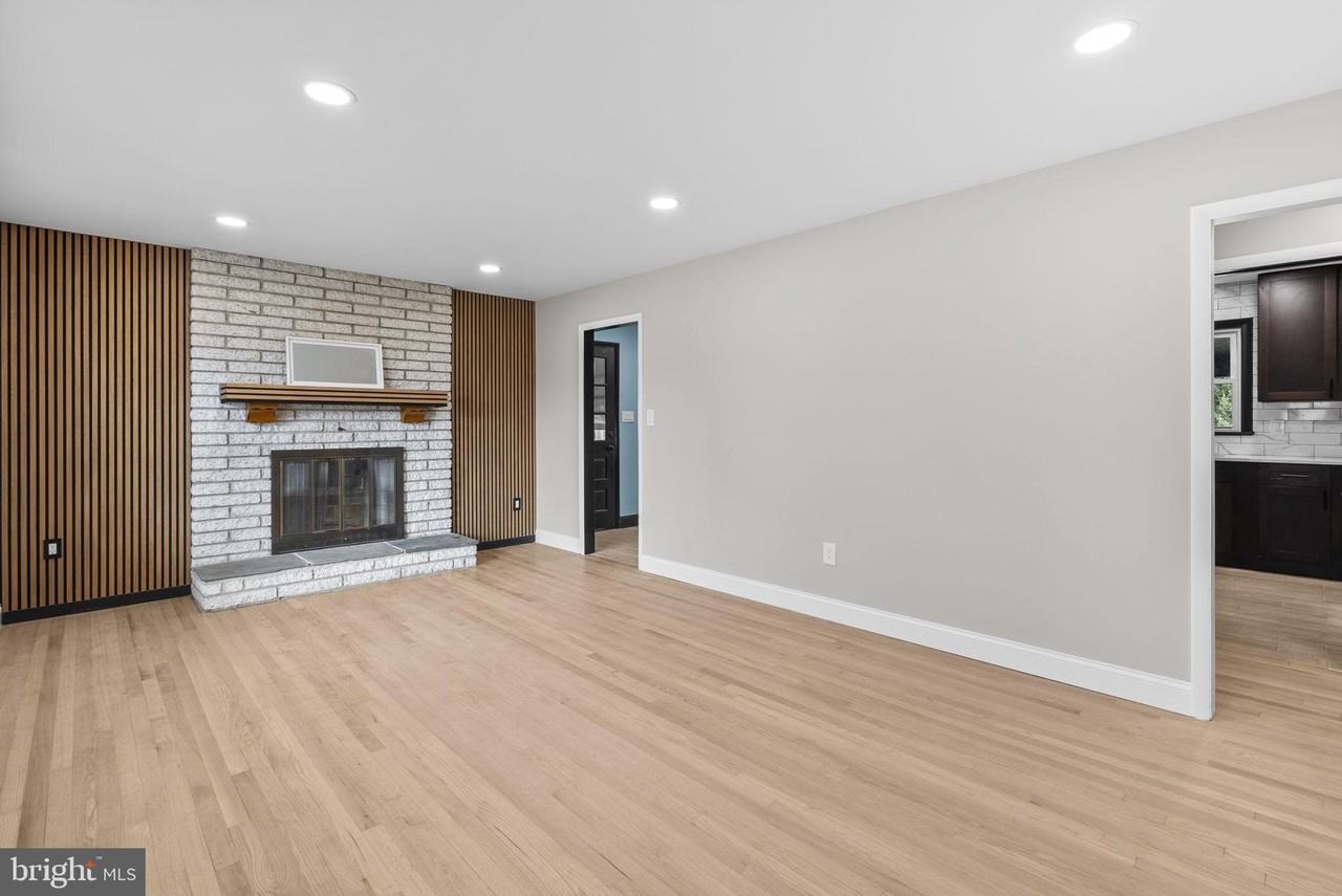3887 Shadywood Dr - Photo 6 of 44