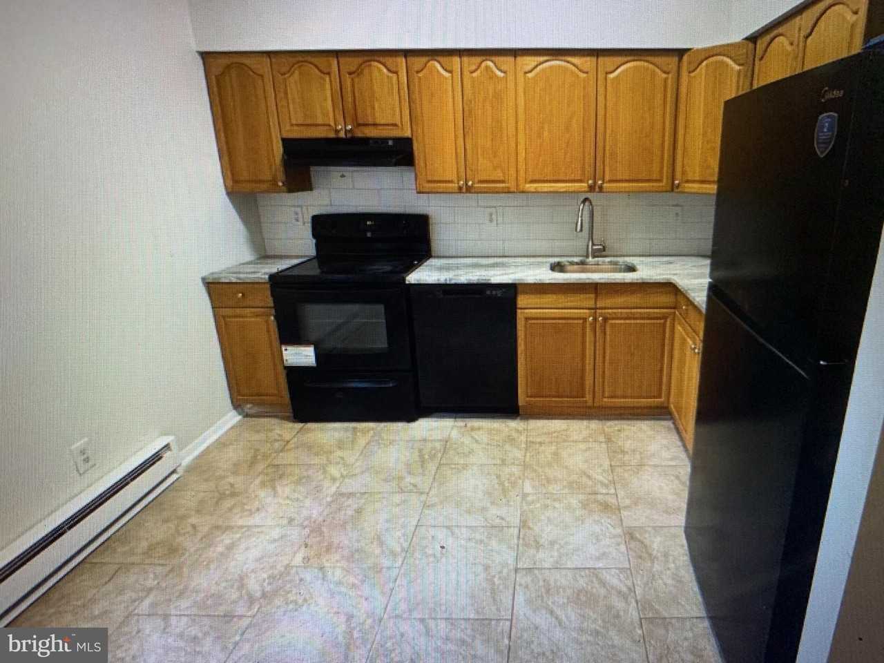 502 Bromley Est - Photo 6 of 10