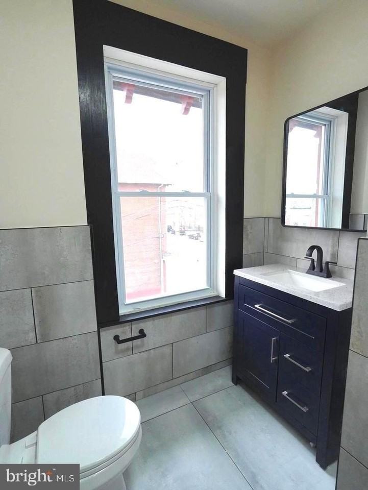 5013 Chester Ave #3 - Photo 6 of 12