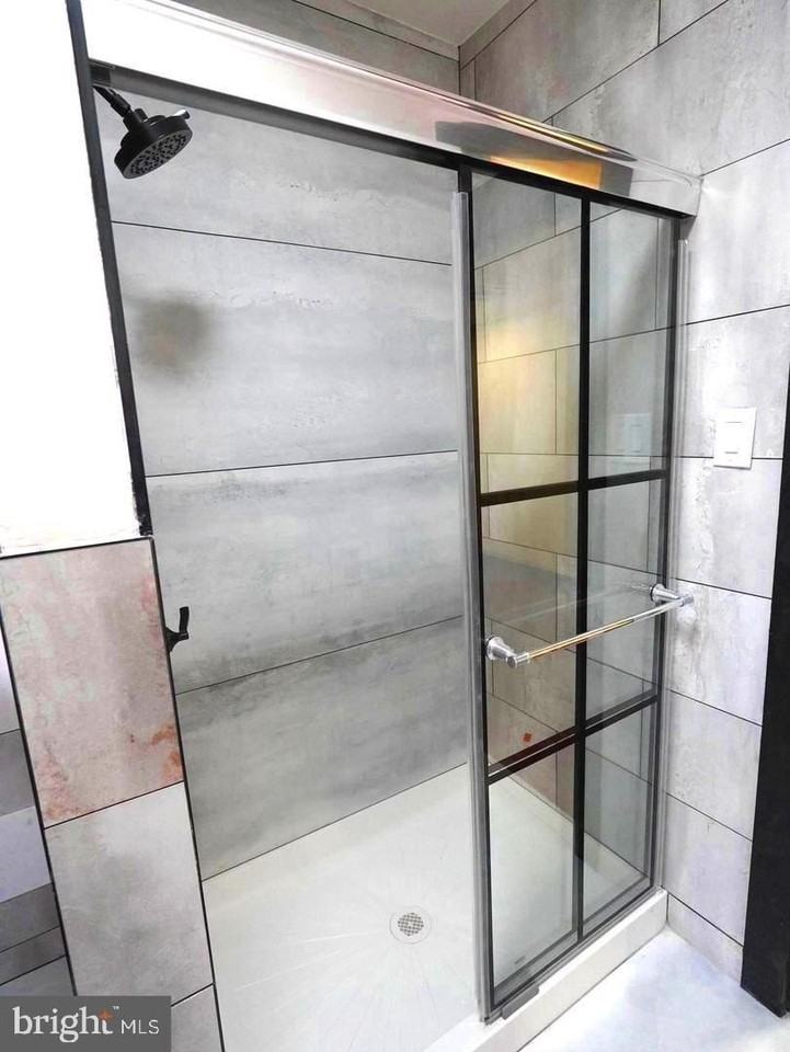 5013 Chester Ave #3 - Photo 7 of 12