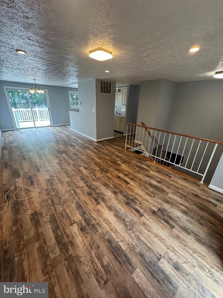 2208 Cocquina Dr - Photo 2 of 10