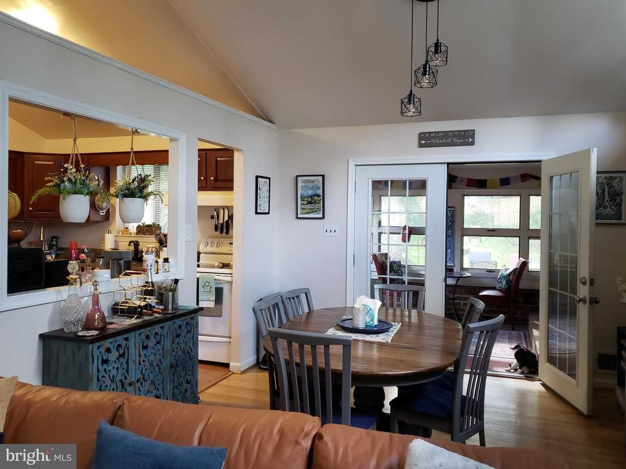 8639 Victoria Rd - Photo 4 of 17