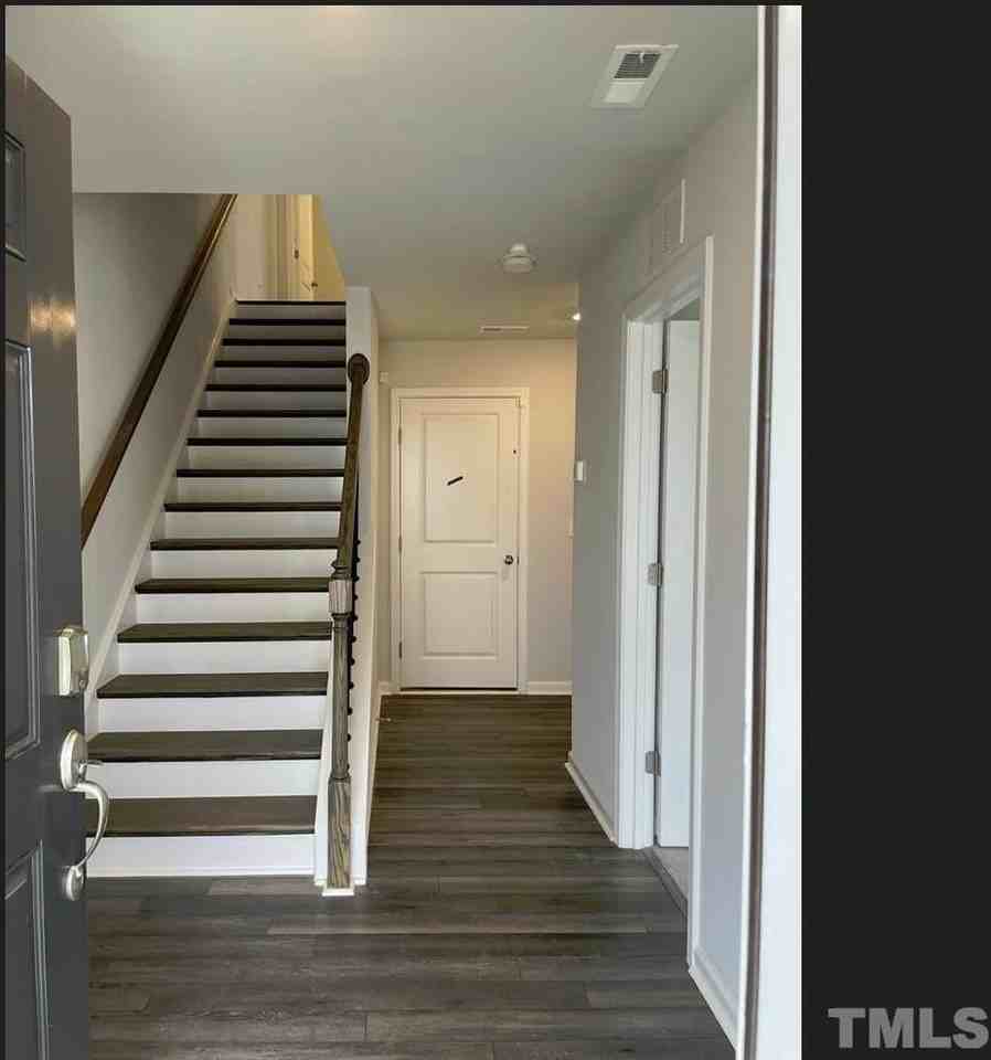 746 Gimari Dr - Photo 3 of 21