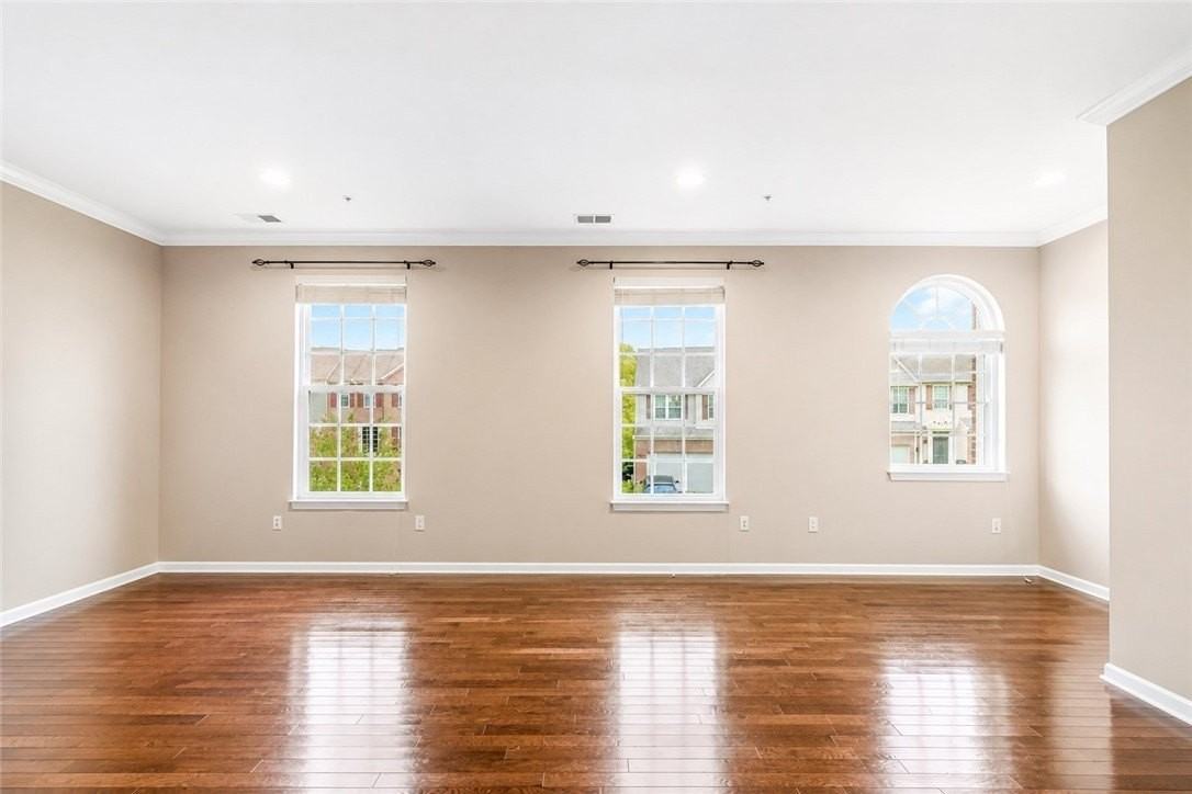 248 Broadstone Dr - Photo 4 of 36
