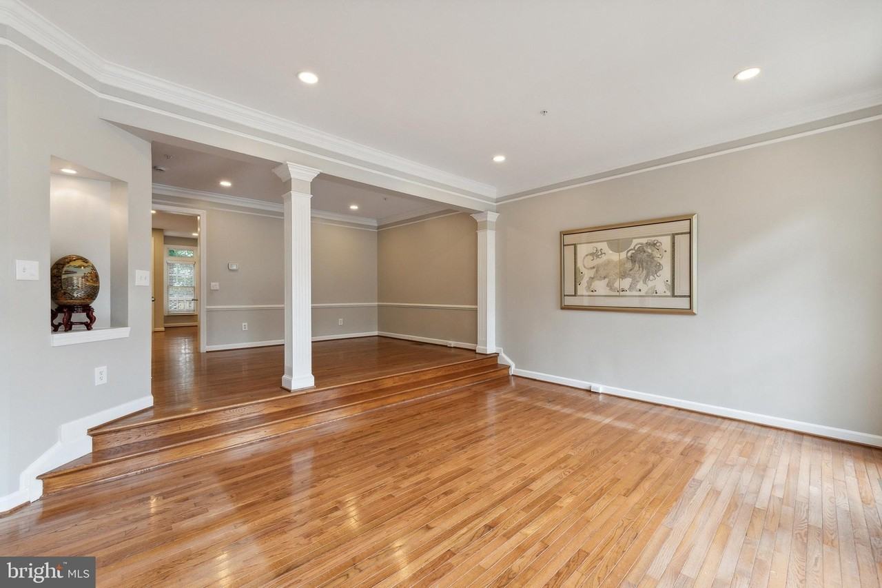 8048 Kidwell Town Ct - Photo 3 of 25