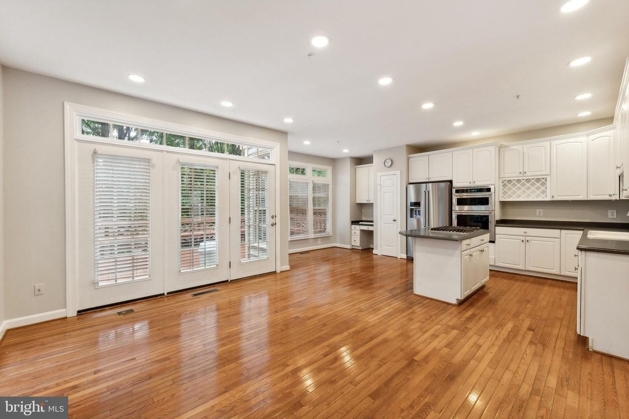 8048 Kidwell Town Ct - Photo 4 of 25