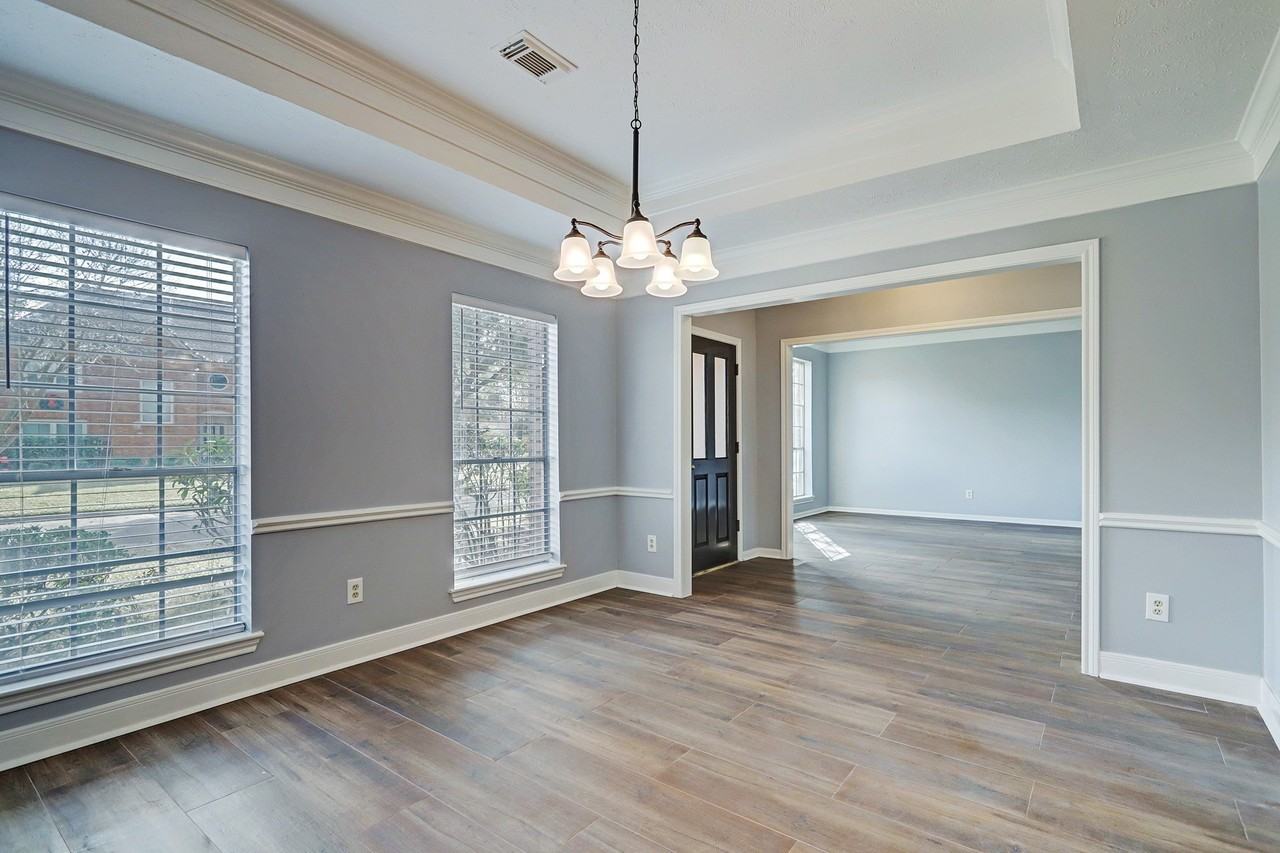 7403 Manor Bridge Ct - Photo 2 of 11