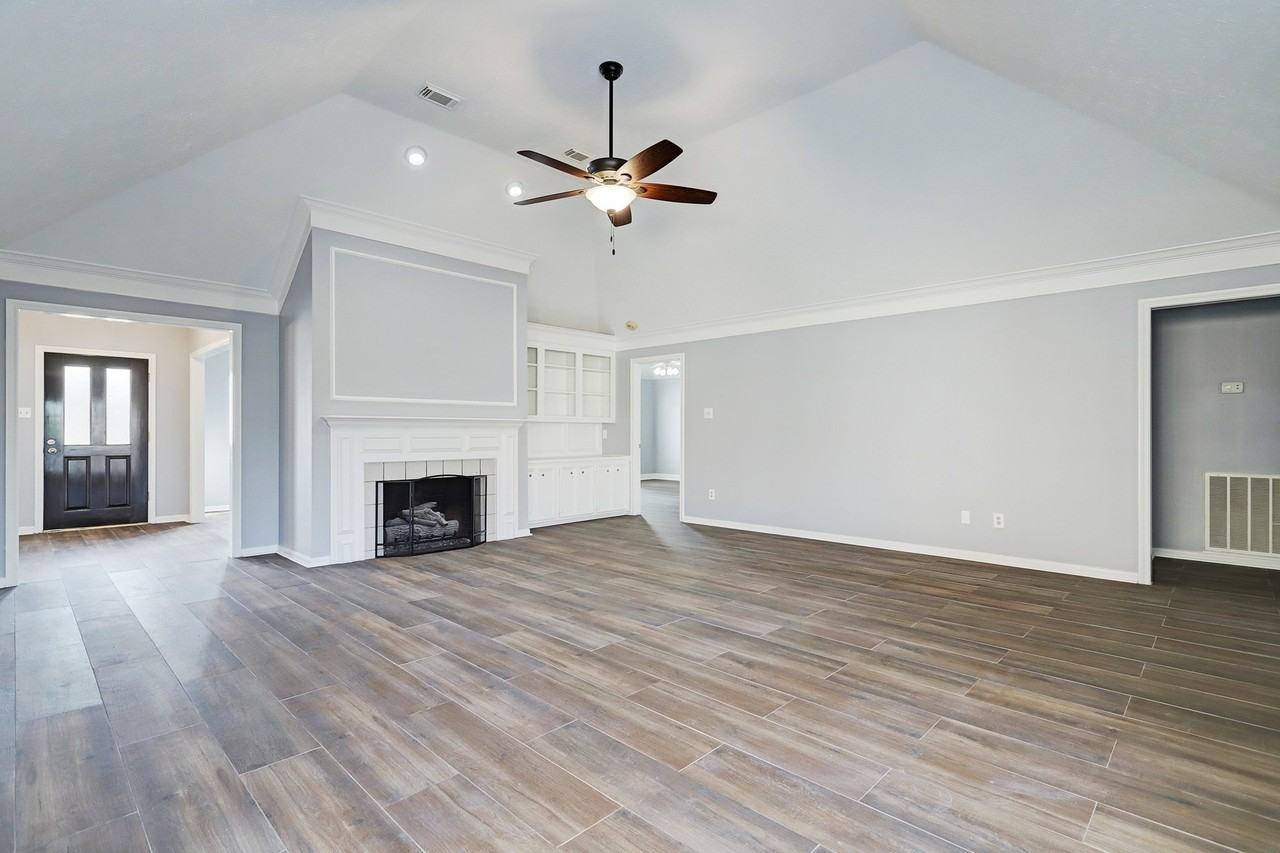 7403 Manor Bridge Ct - Photo 4 of 11
